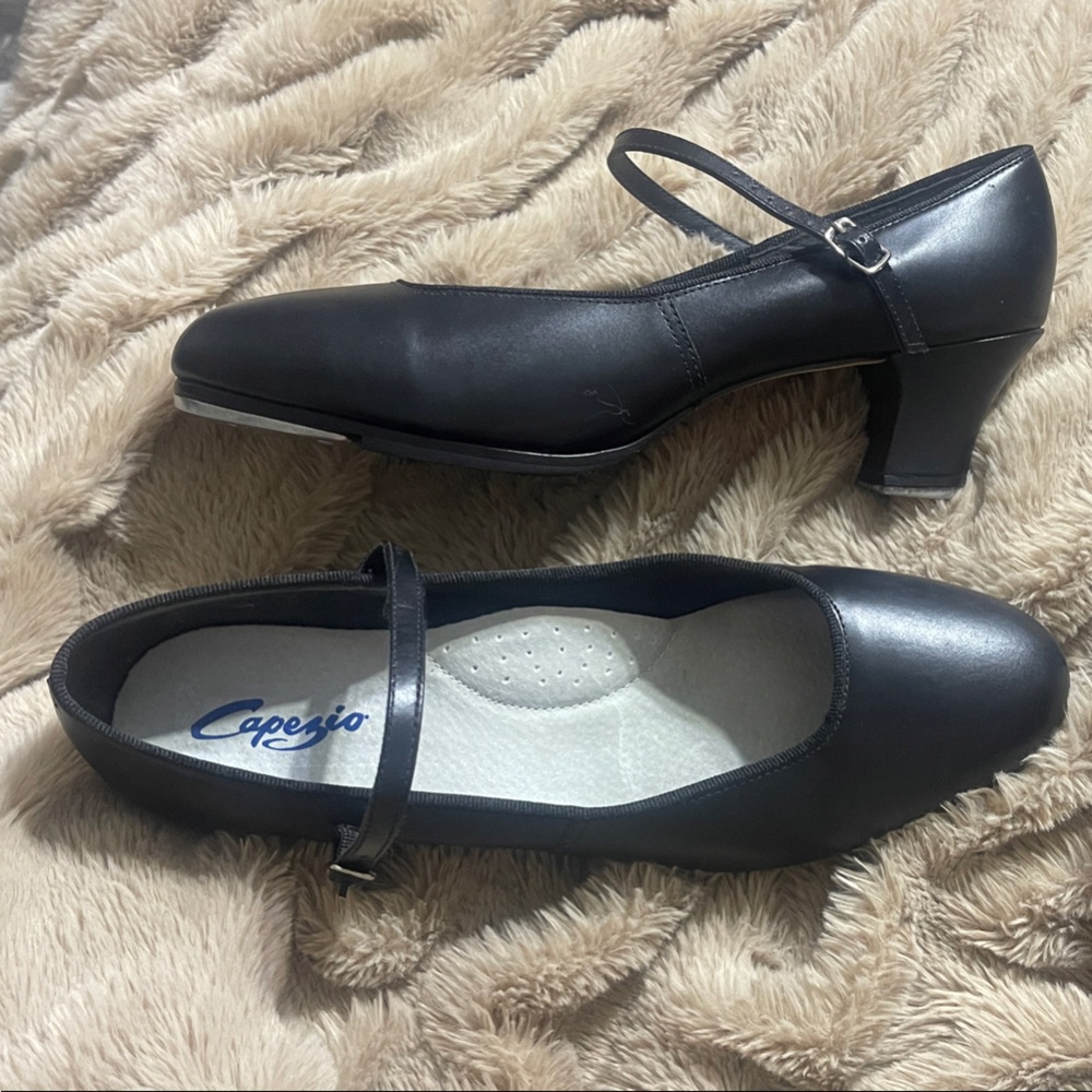 Capezio Footlight Tap Dance Black Heeled Mary Janes size 8